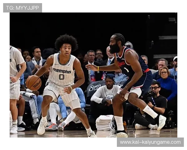 乔治主宰爵士进攻，防守篮板成关键因素对决灰熊